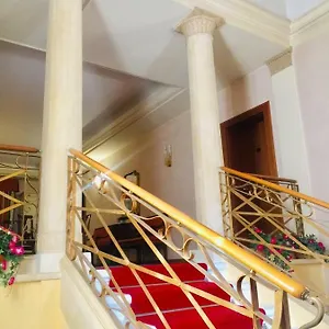 La Loggia Hotel